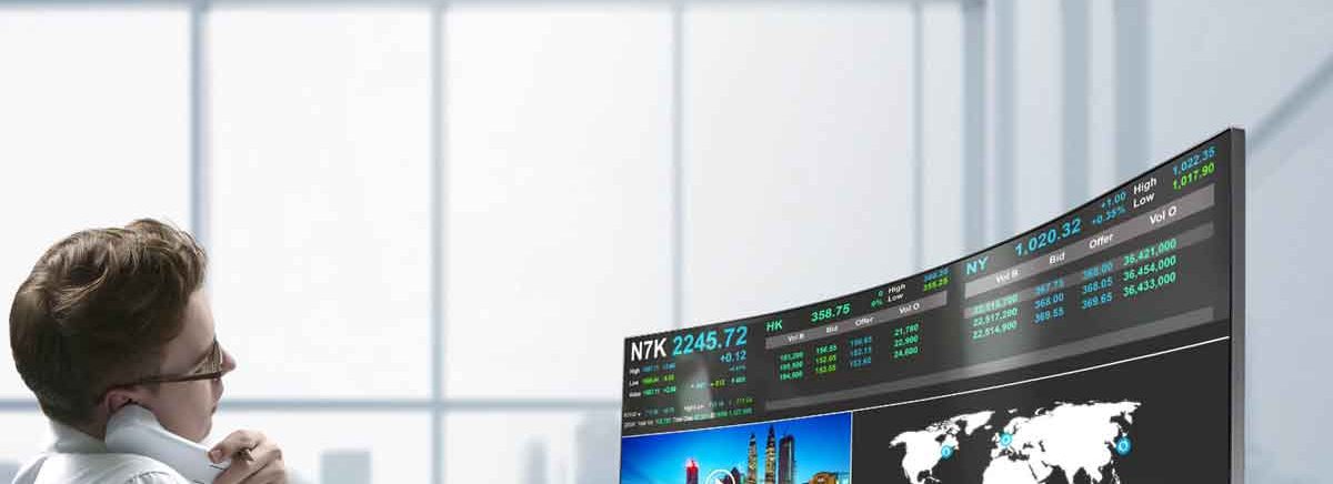 Samsung – Der neue 49 Zoll Gaming Monitor von Samsung im Business-Setup